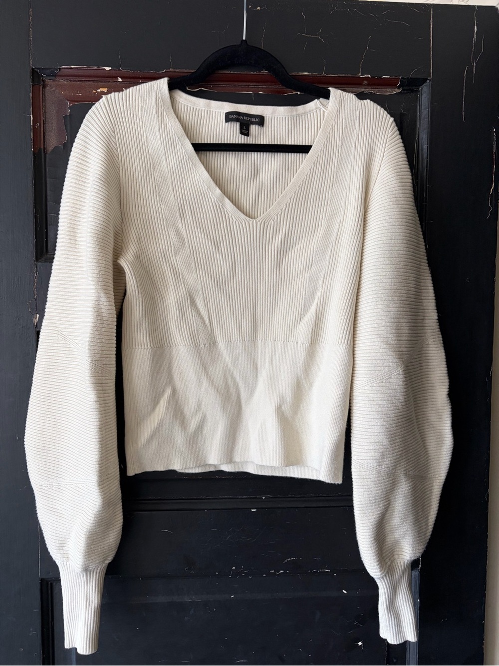 Open-Front V-Neck Cream Sweater - BANANA REPUBLIC
